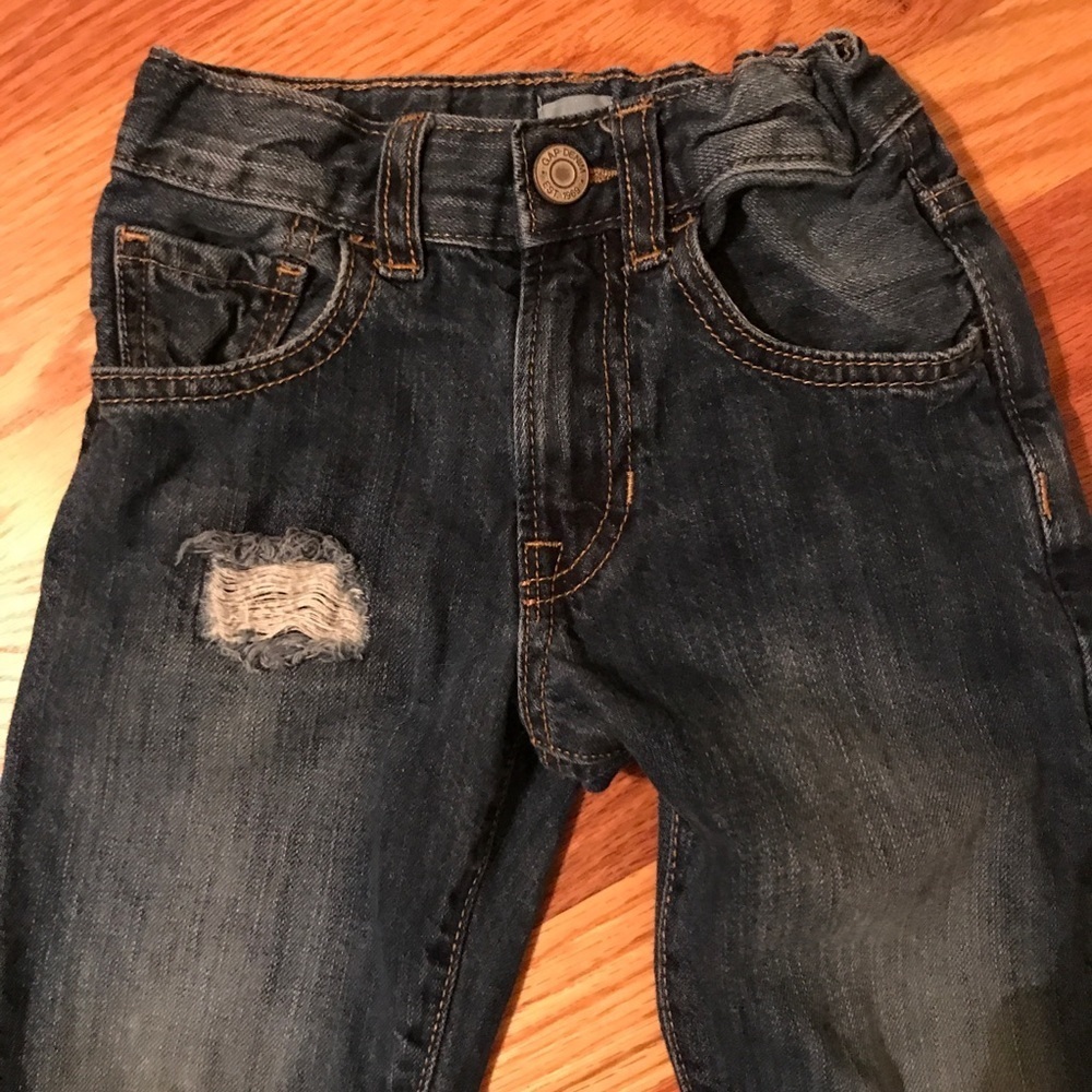 🎈Baby GAP Distressed Jeans - Picture 2 of 5